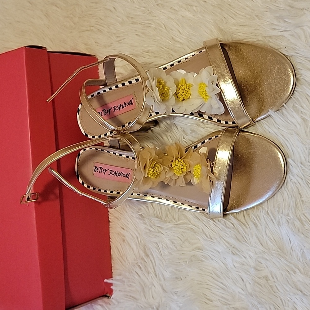 Betsey Johnson sandals